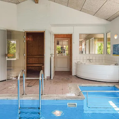 Feriehus Hyggeligt Hjem I Med Sauna *