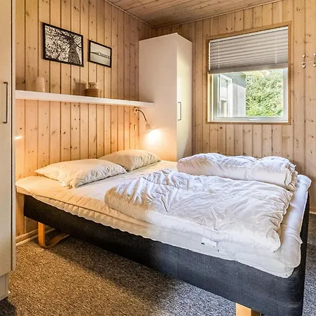 Mysigt Hem I Med Bastu *
